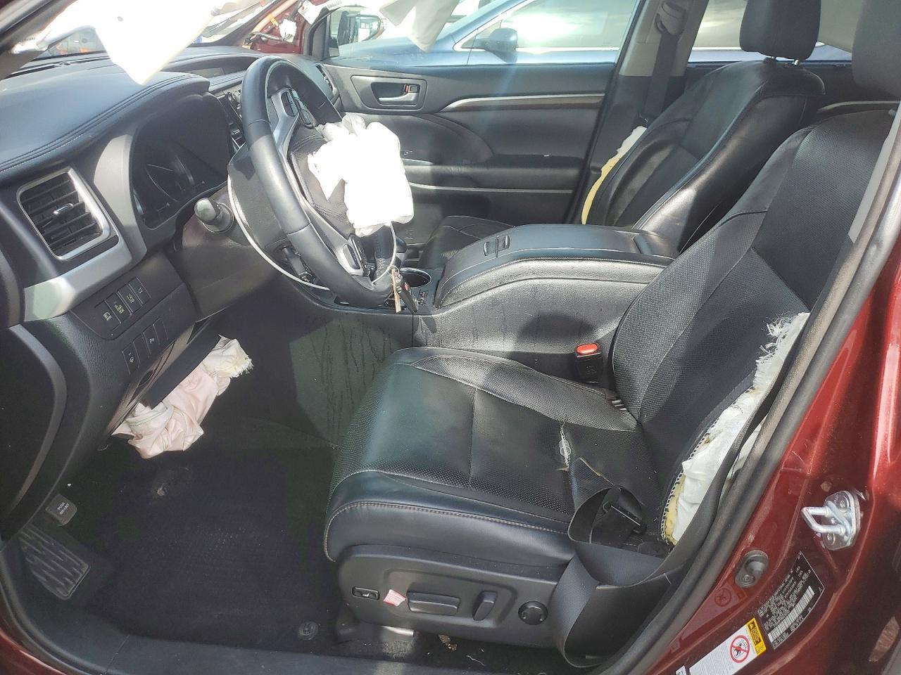 2016 TOYOTA HIGHLANDER