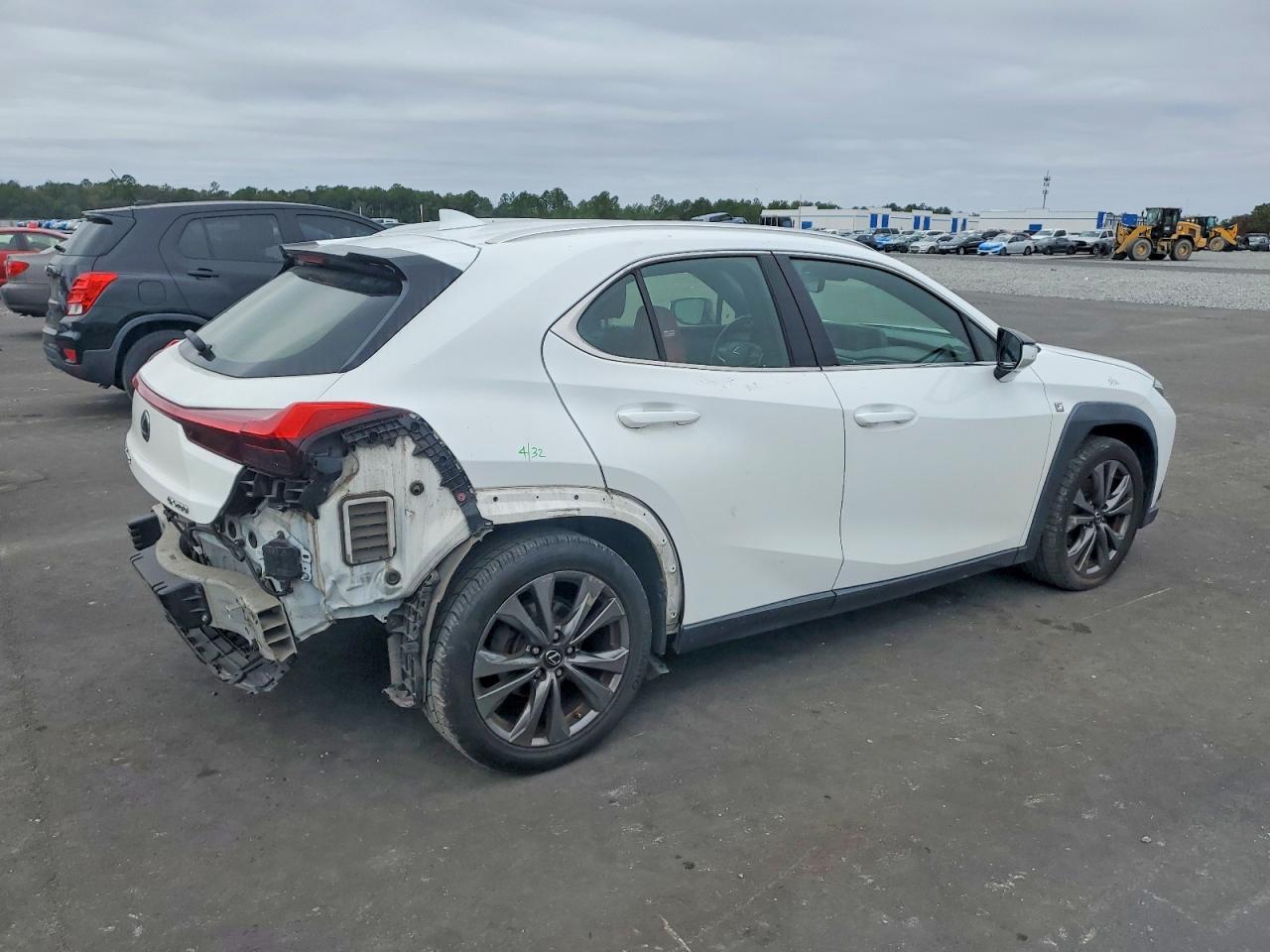 2019 LEXUS UX 200