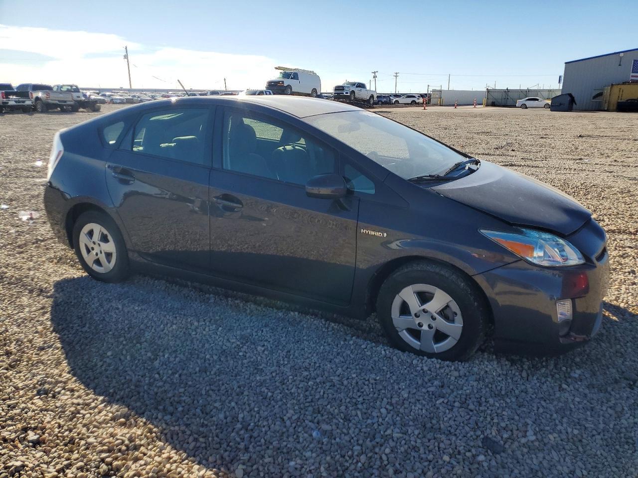 2011 TOYOTA PRIUS