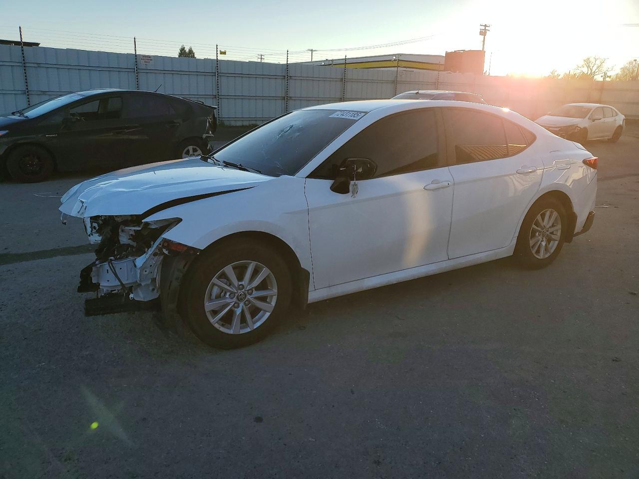 2025 TOYOTA CAMRY
