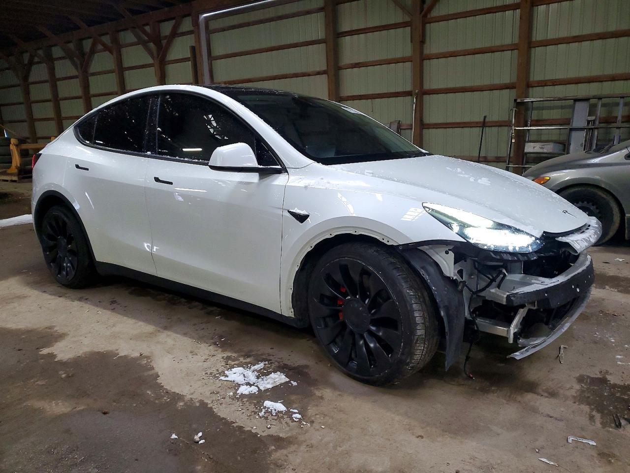 2022 TESLA MODEL Y