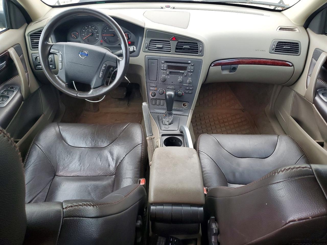 2003 VOLVO XC70