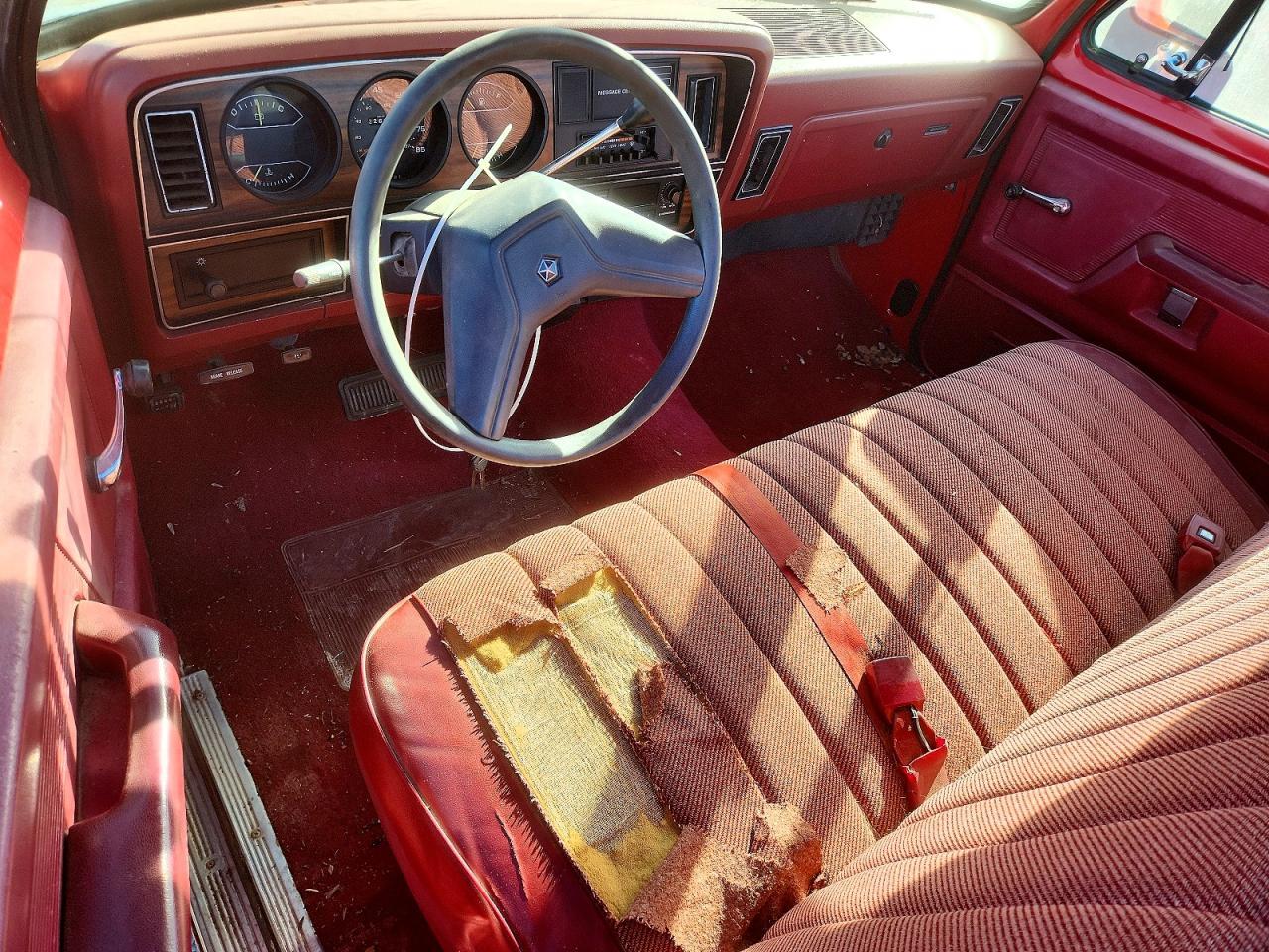 1988 DODGE D-Series