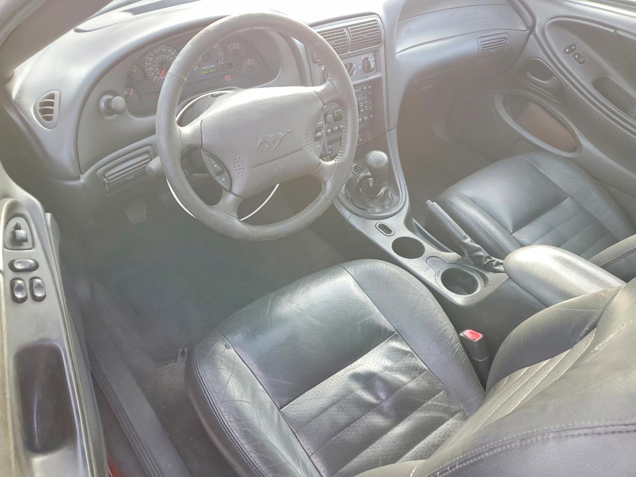 2004 FORD MUSTANG
