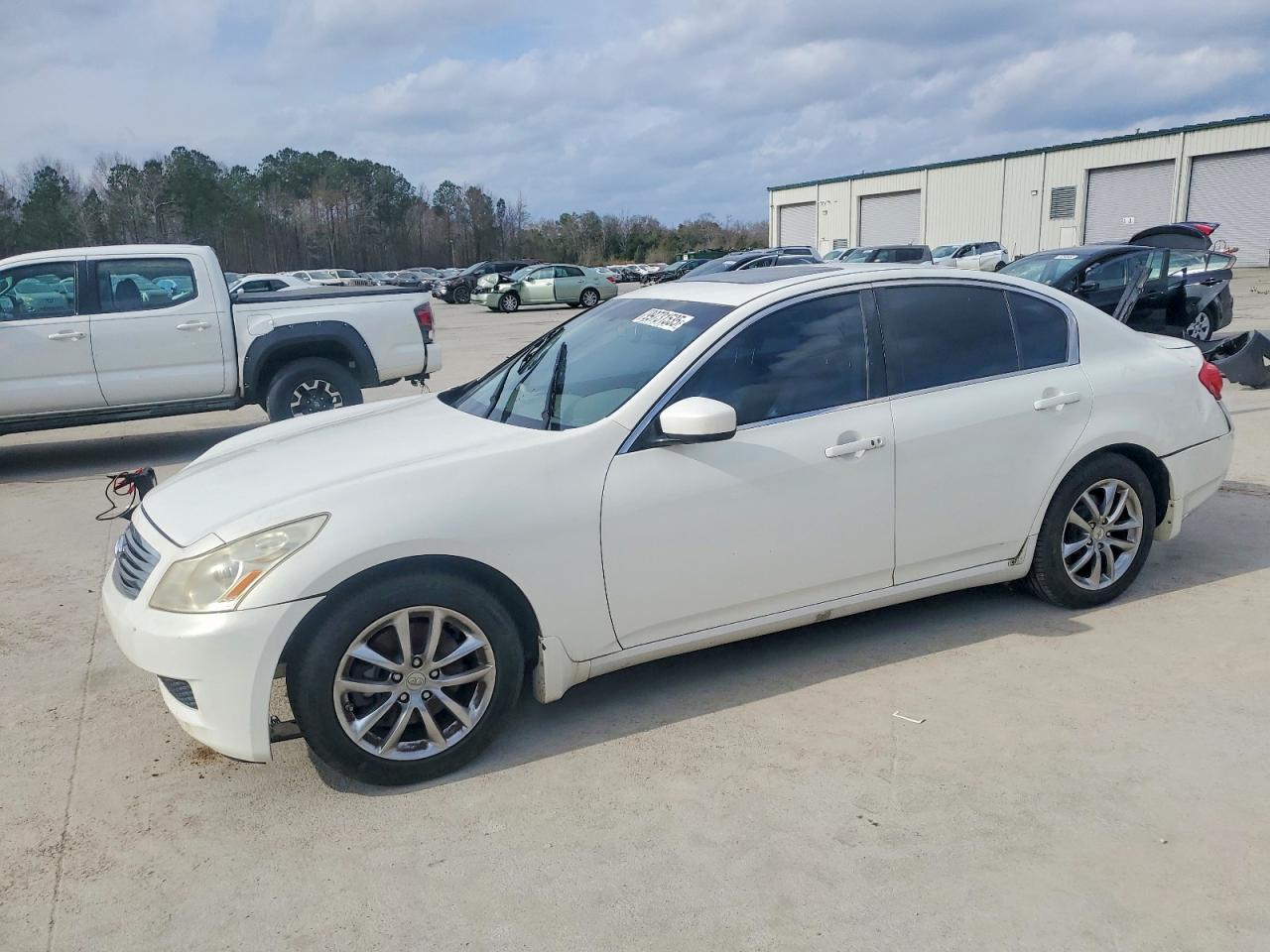 2009 INFINITI G37