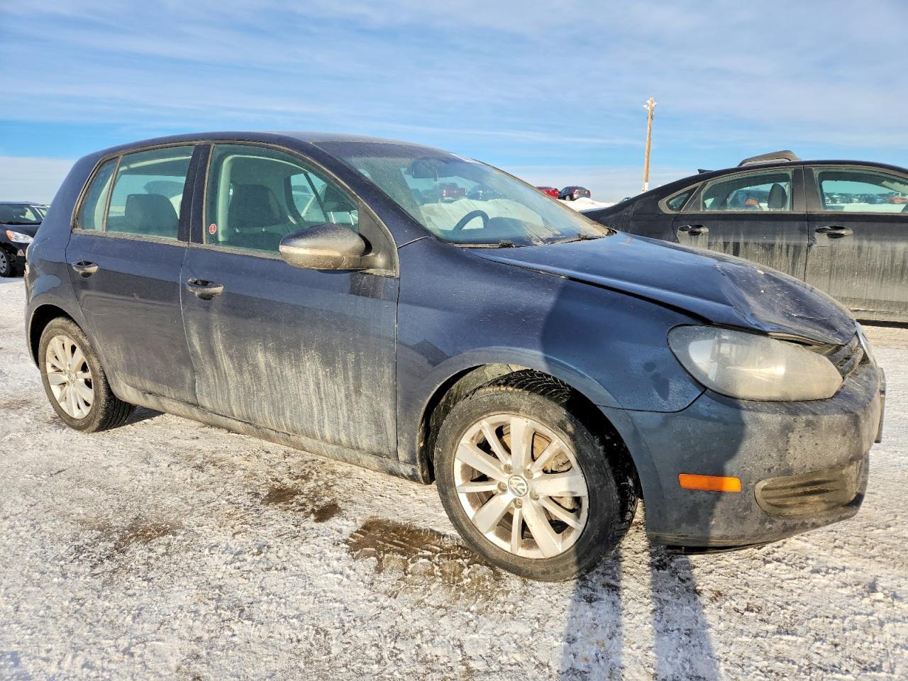 2013 VOLKSWAGEN GOLF