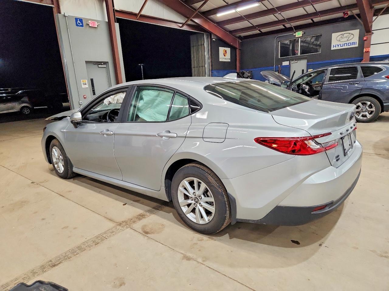 2025 TOYOTA CAMRY