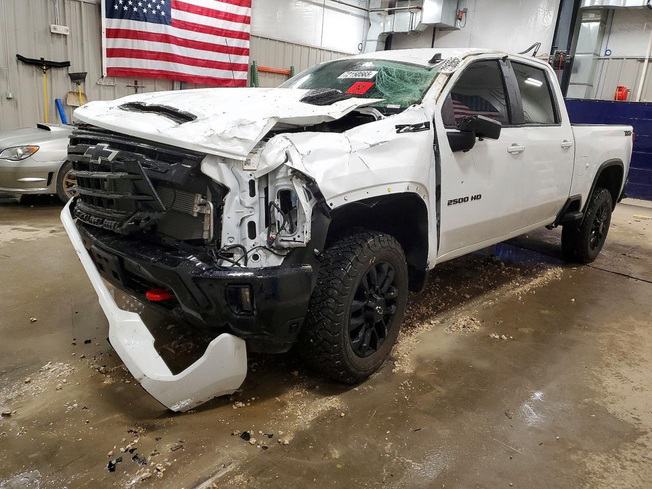 2025 CHEVROLET Silverado