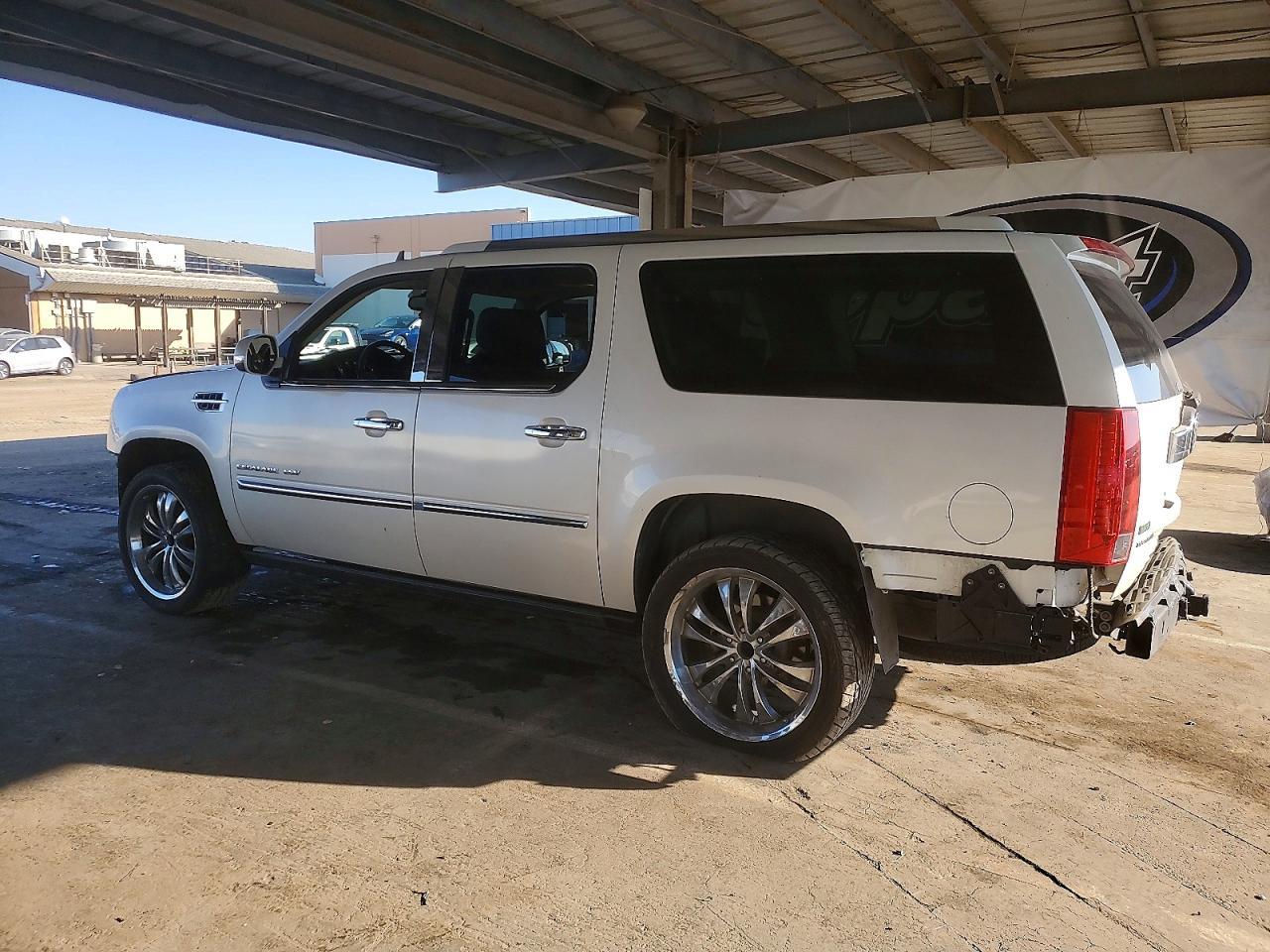 2012 CADILLAC Escalade ESV