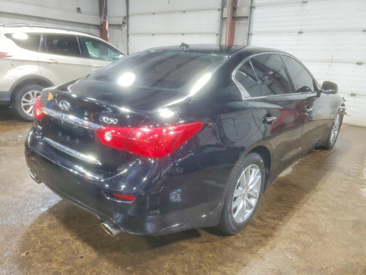 2015 INFINITI Q50