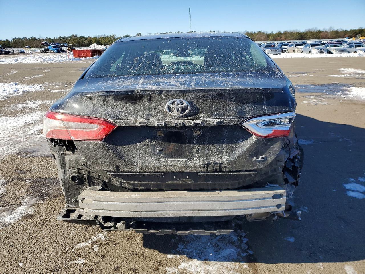 2018 TOYOTA CAMRY