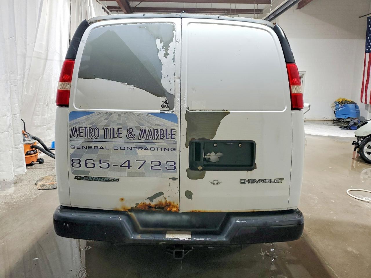 2006 CHEVROLET EXPRESS 2500