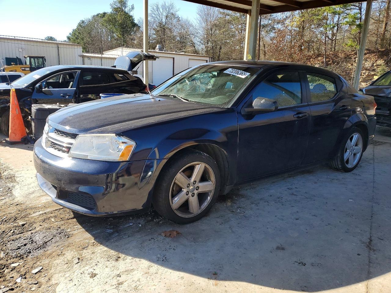 2013 DODGE Avenger