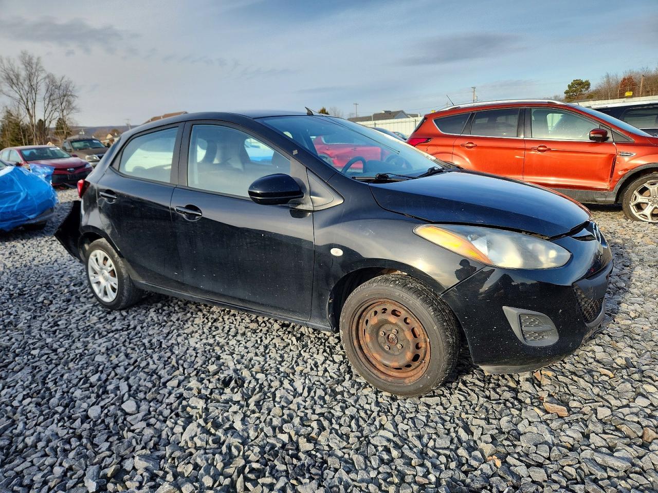 2013 MAZDA 2