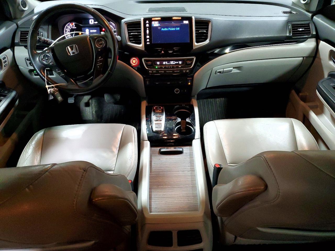 2017 HONDA PILOT