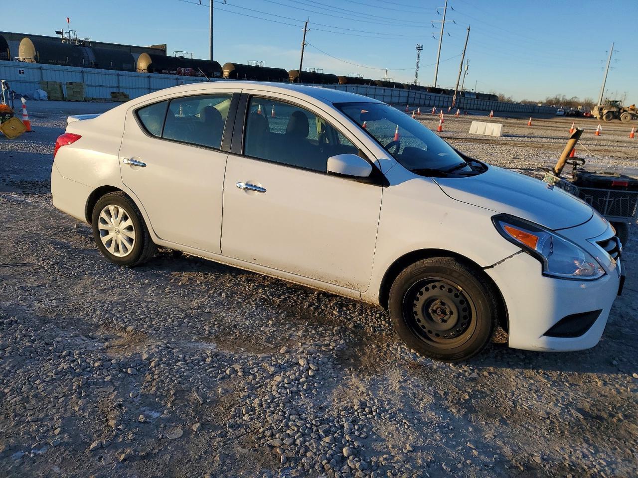 2019 NISSAN VERSA