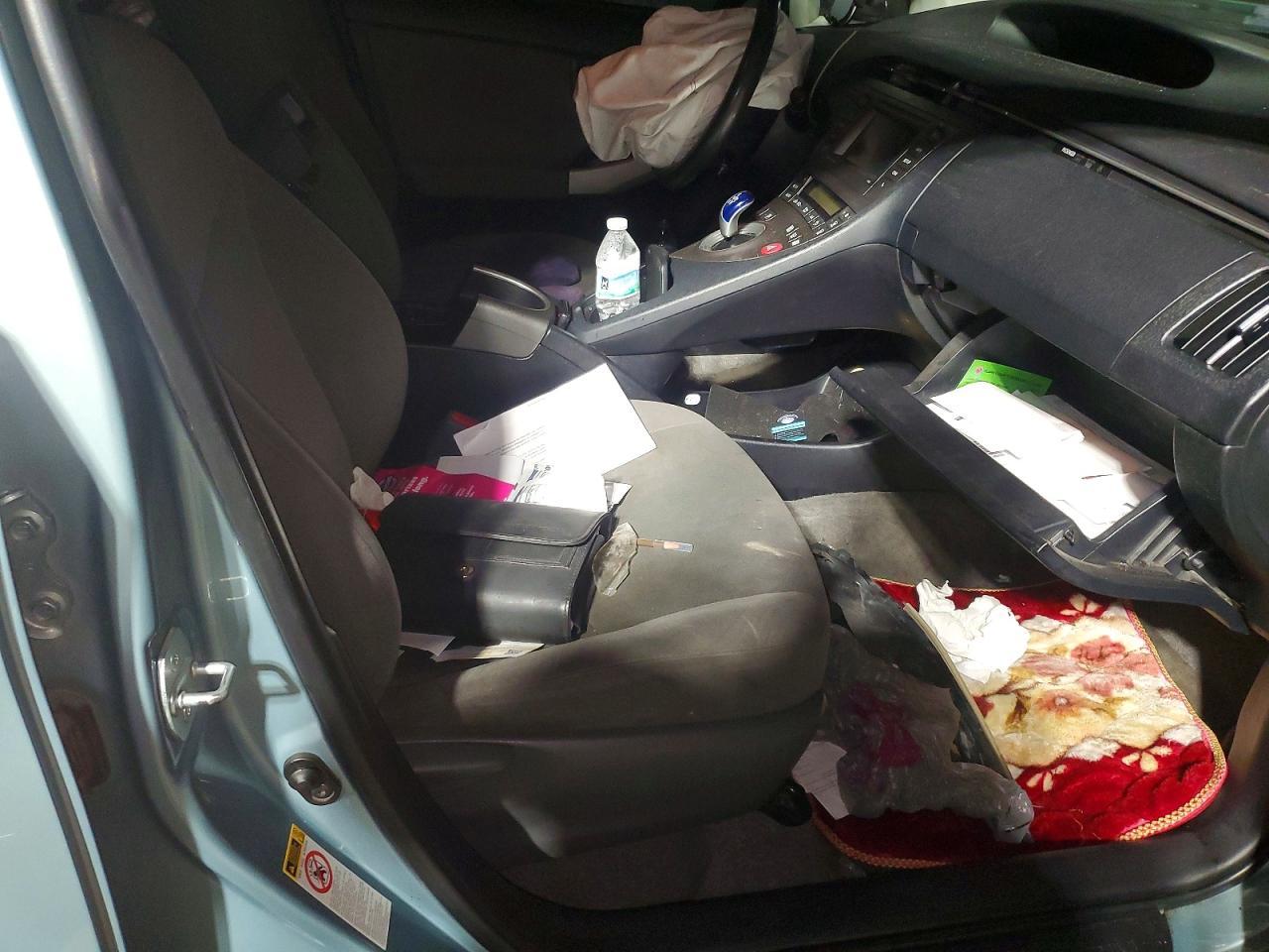 2015 TOYOTA PRIUS