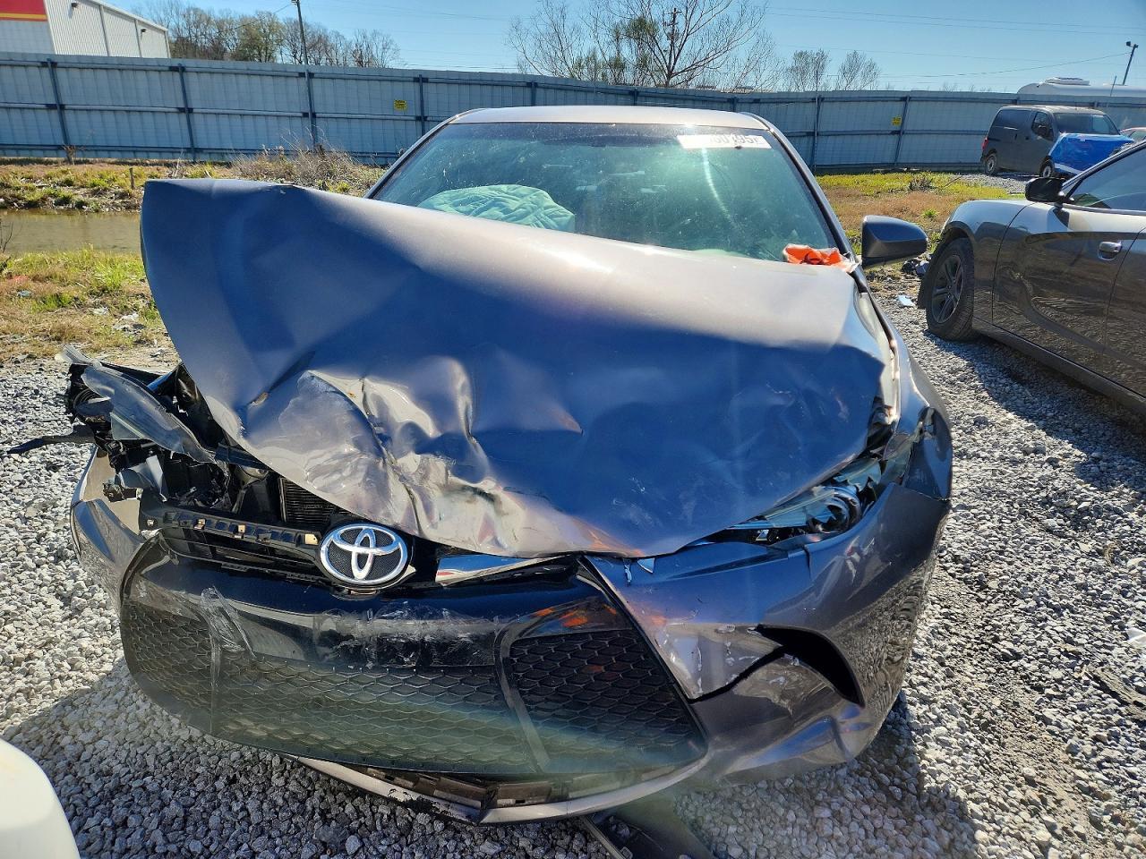 2017 TOYOTA CAMRY