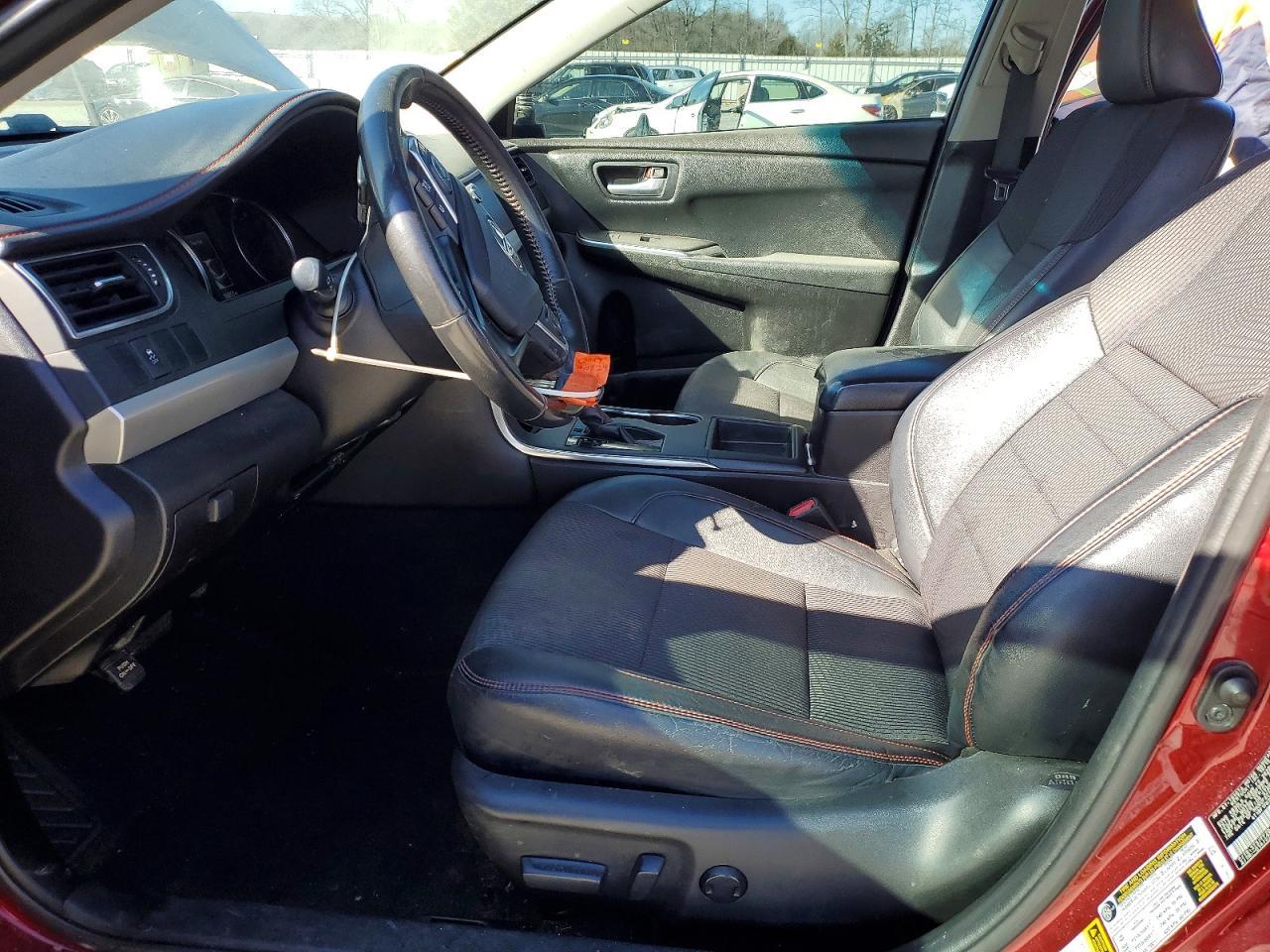 2016 TOYOTA CAMRY