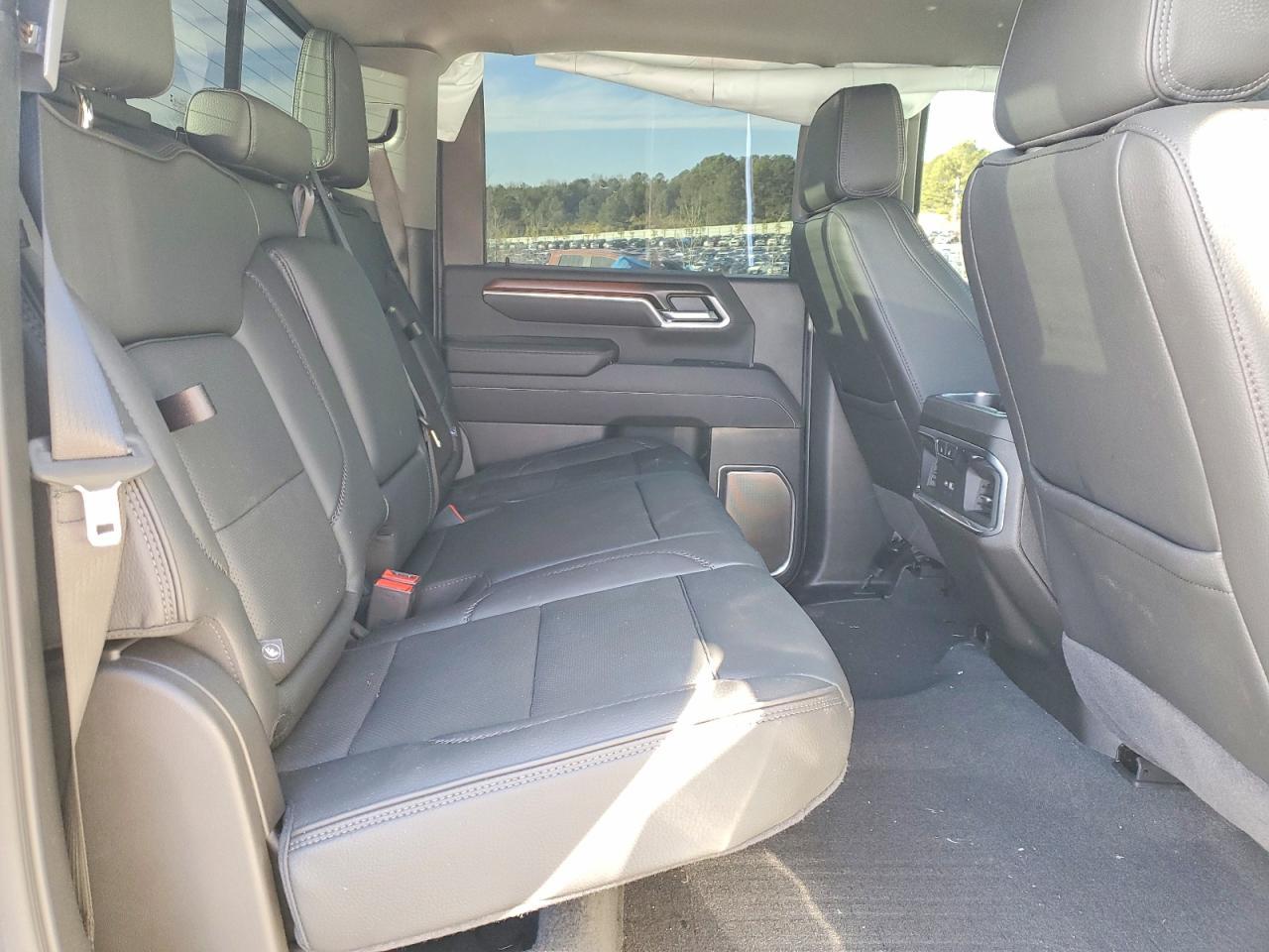 2025 GMC Sierra