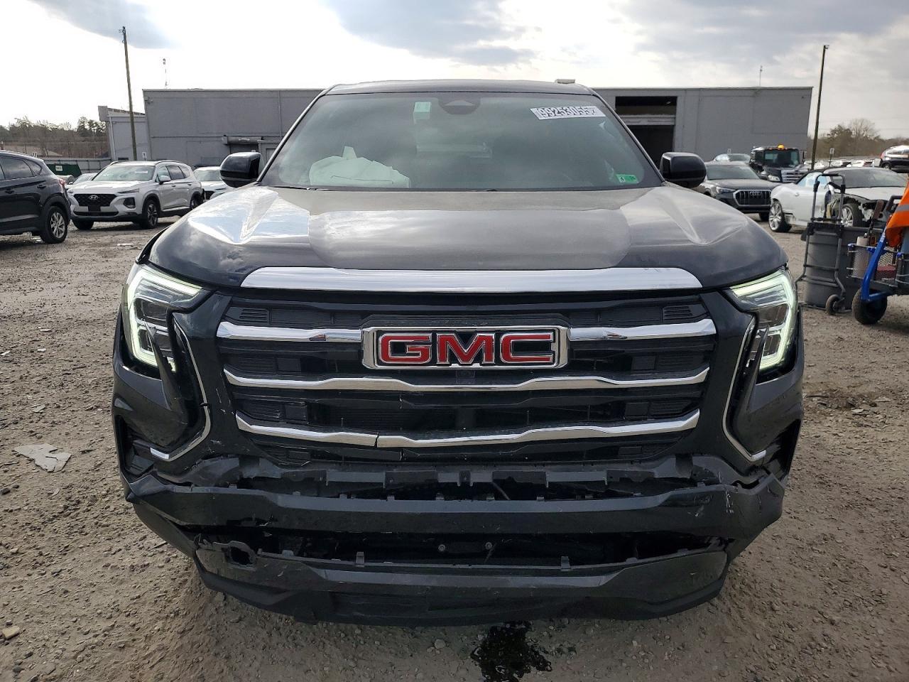 2025 GMC Terrain