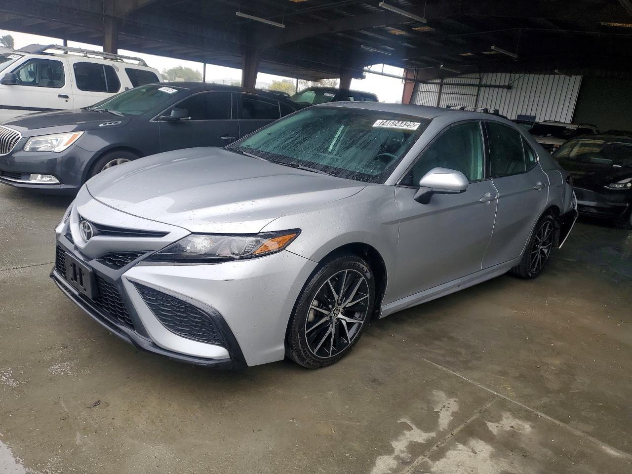 2021 TOYOTA CAMRY