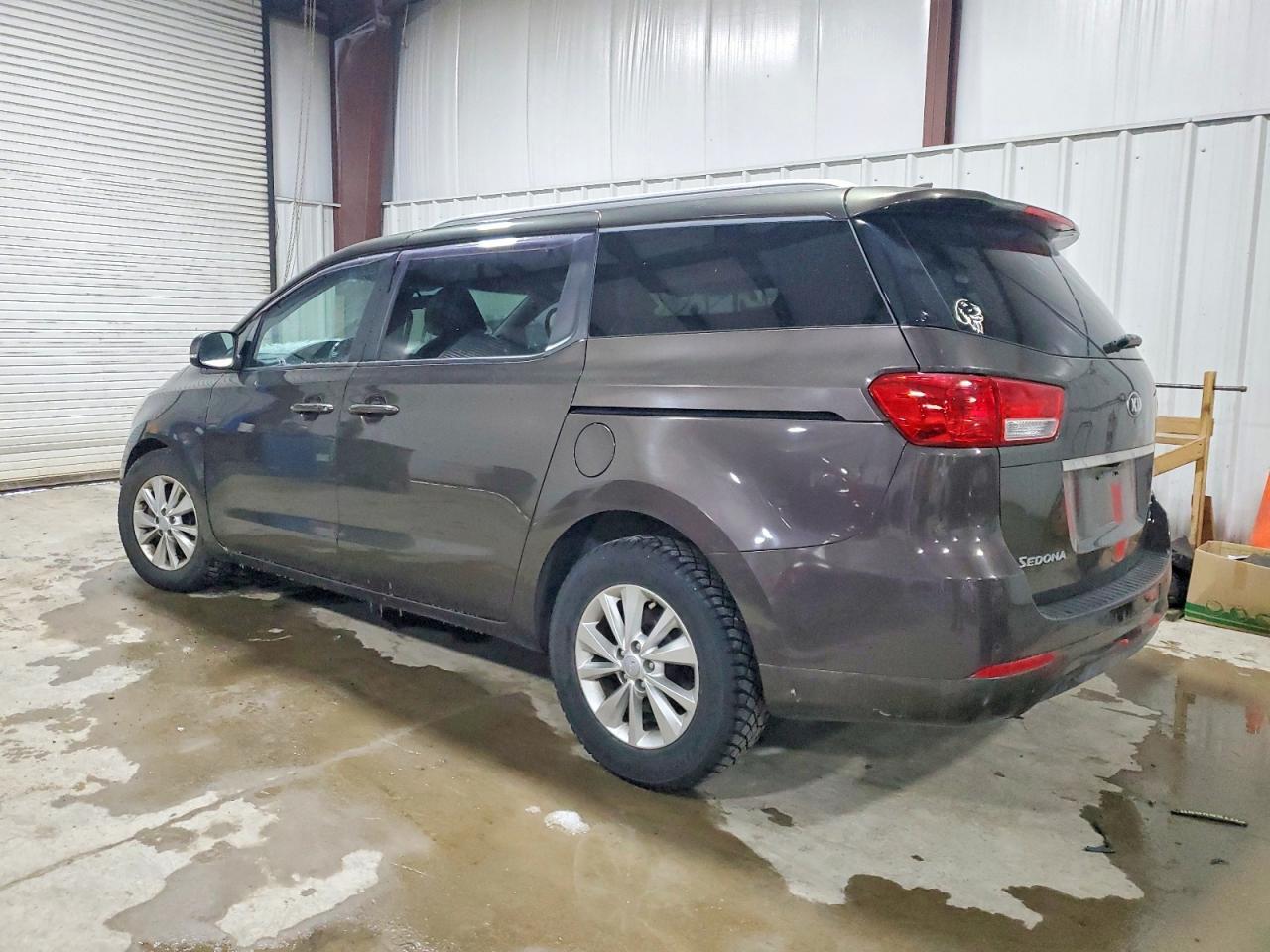 2016 KIA SEDONA