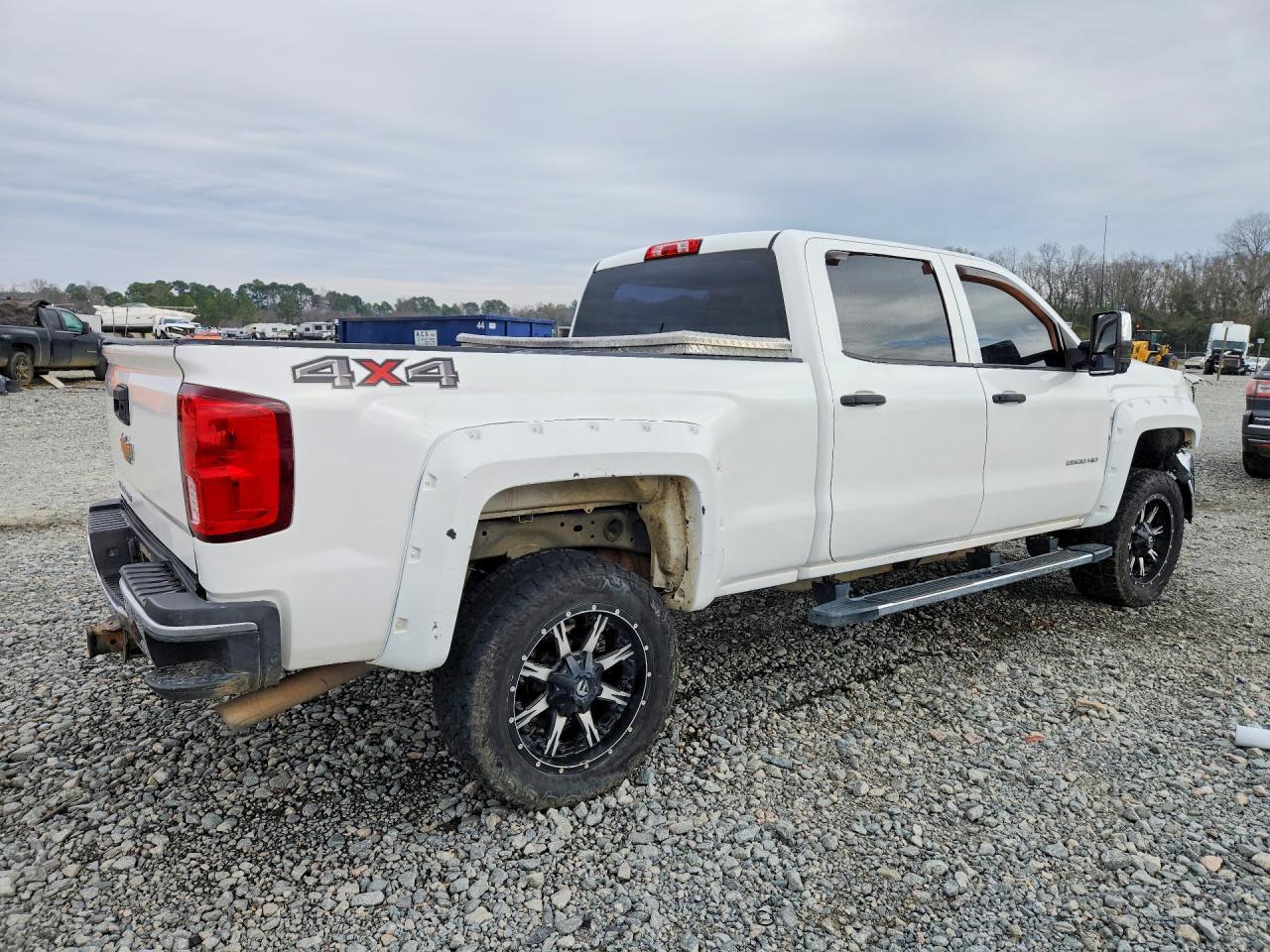 2015 CHEVROLET Silverado 2500