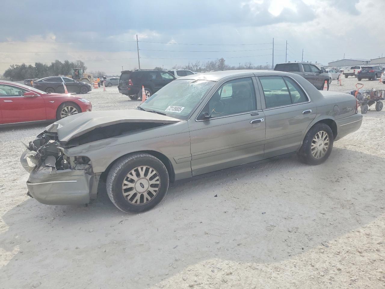2004 FORD Crown Victoria