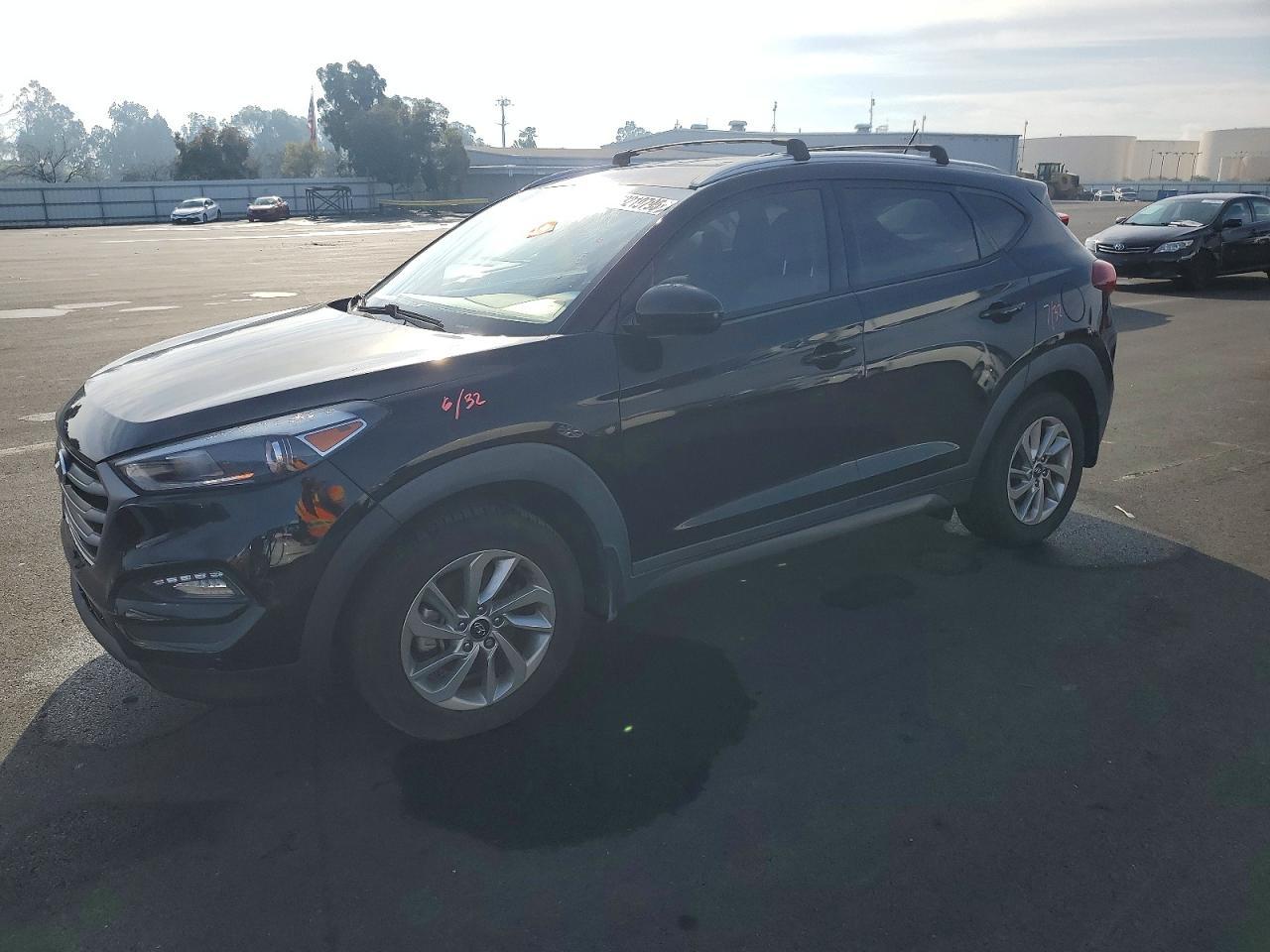 2016 HYUNDAI TUCSON