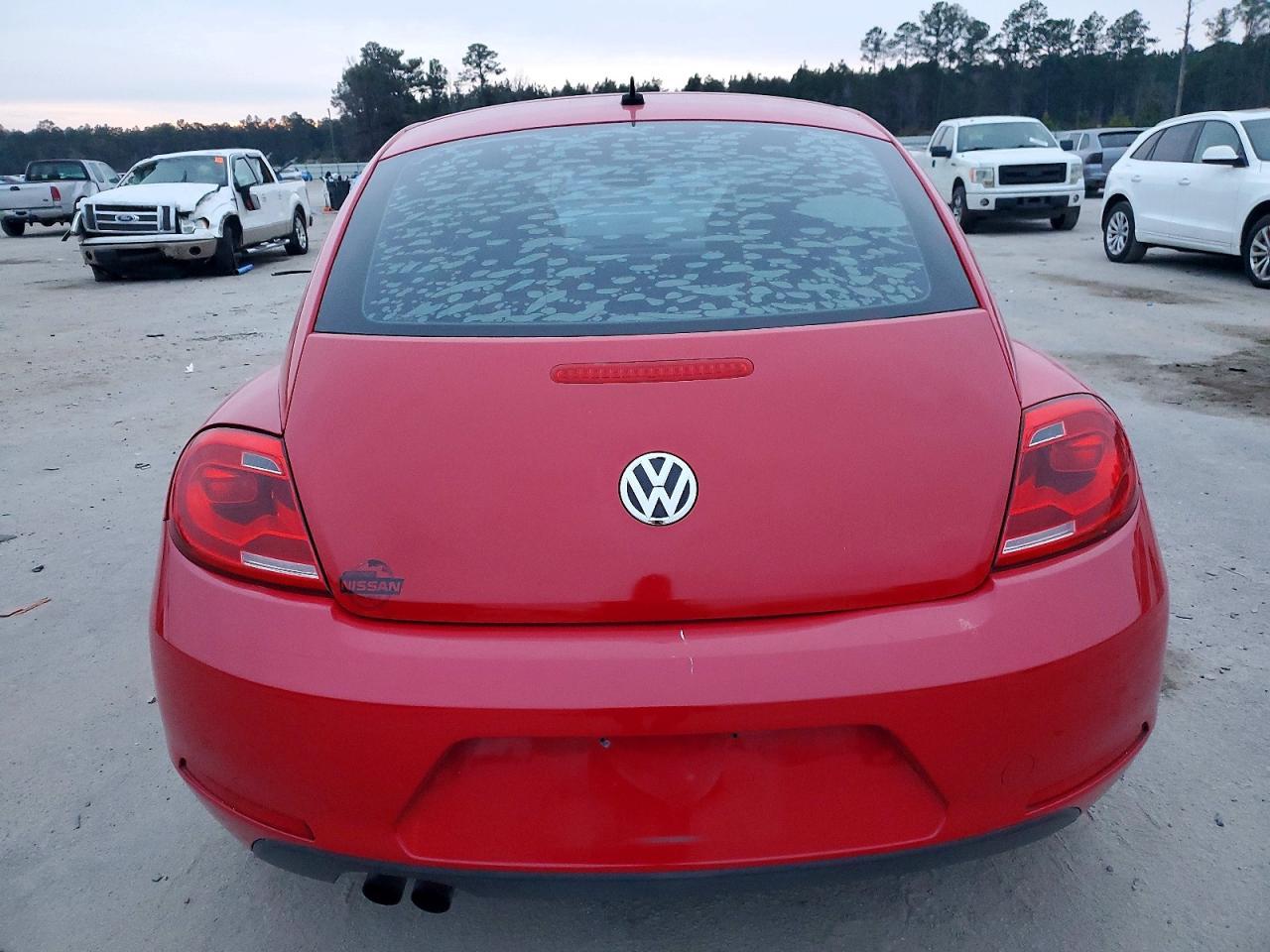 2015 VOLKSWAGEN Beetle