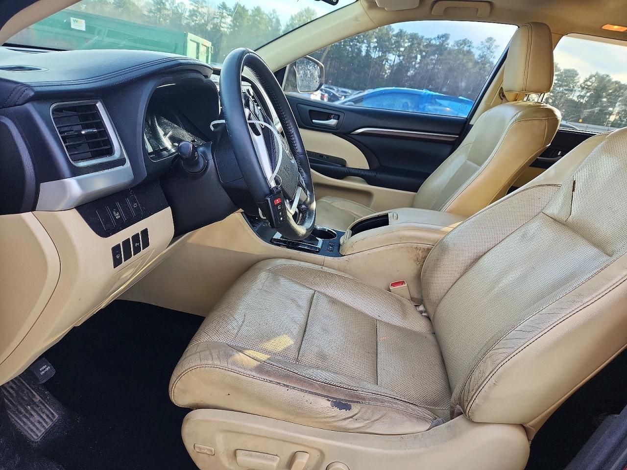 2015 TOYOTA HIGHLANDER