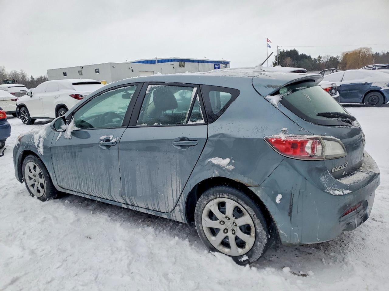 2013 MAZDA 3