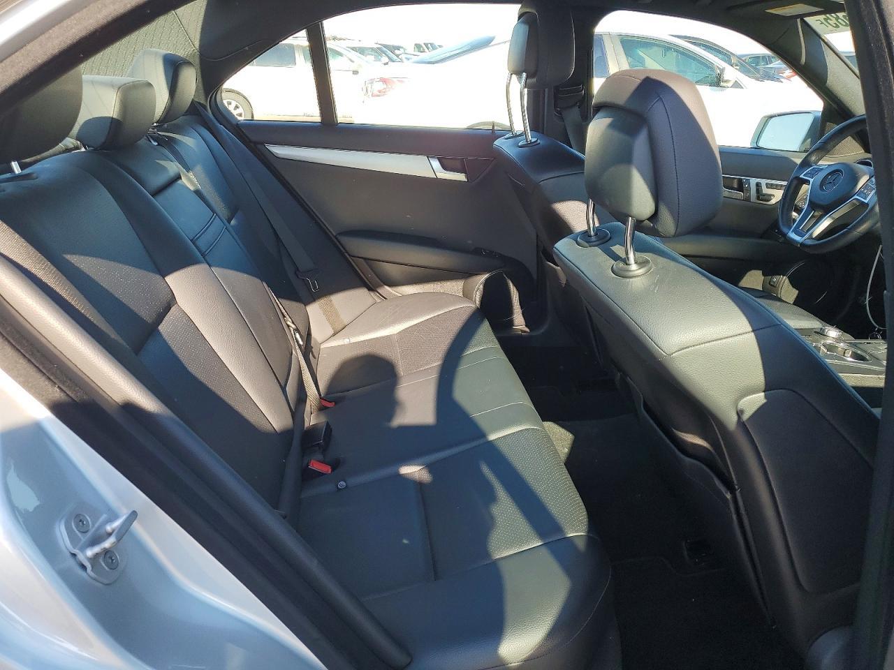 2012 MERCEDES-BENZ C-CLASS
