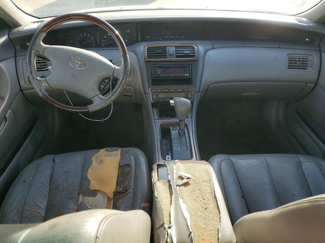 2003 TOYOTA Avalon