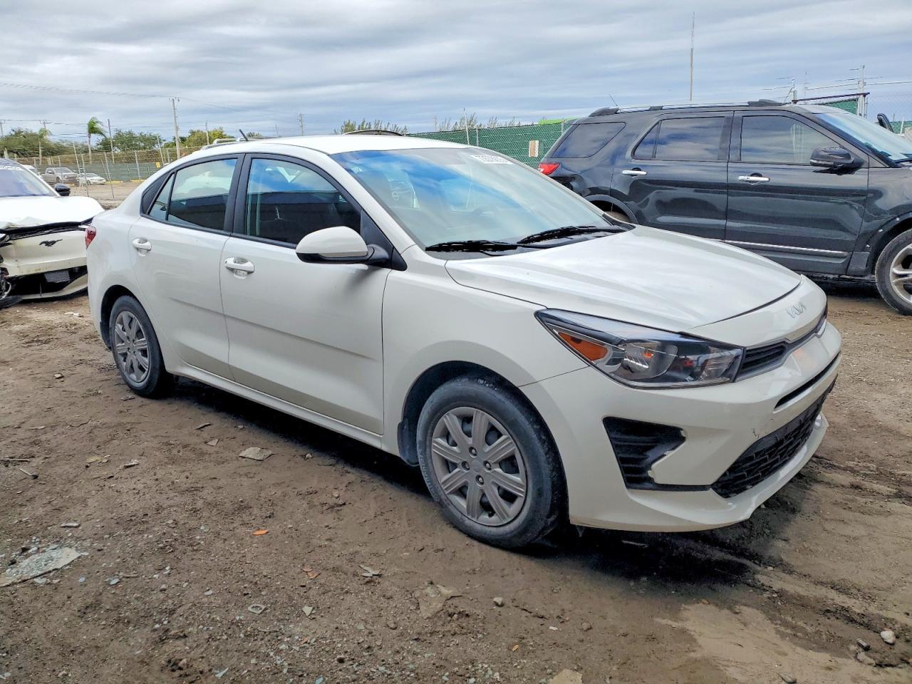 2023 KIA RIO