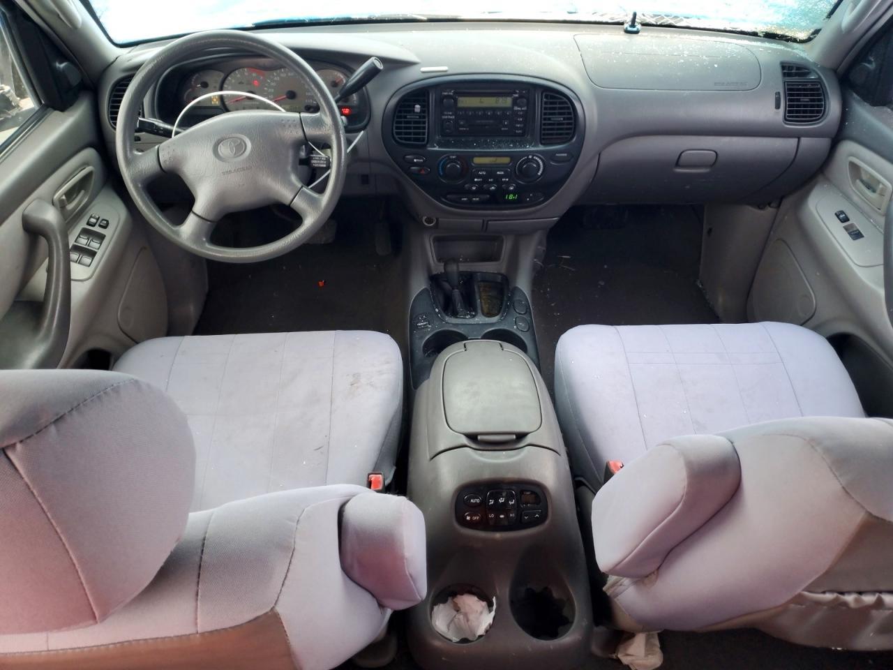 2001 TOYOTA Sequoia