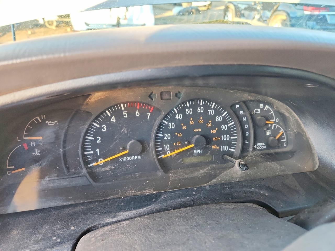 2002 TOYOTA TUNDRA