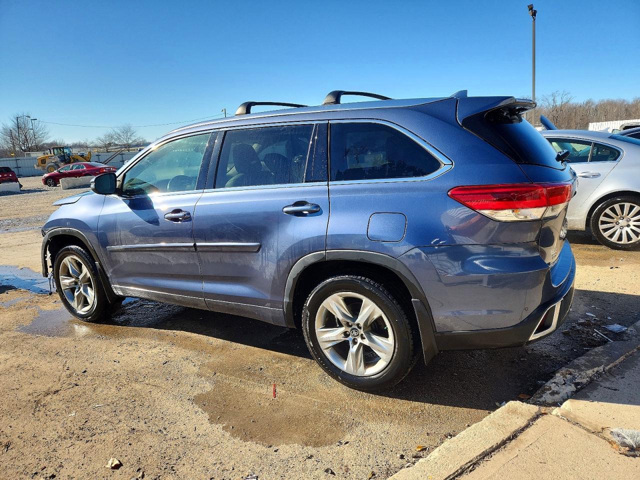 2017 TOYOTA HIGHLANDER