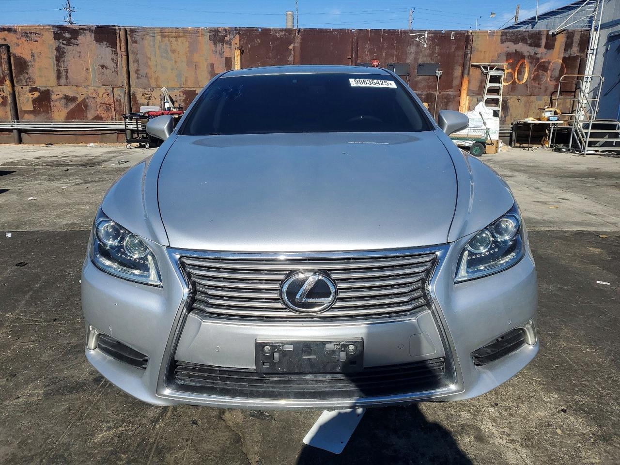 2015 LEXUS LS 460