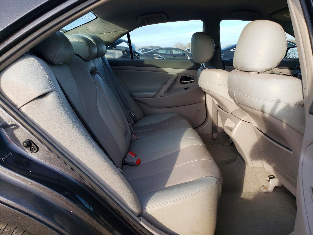 2010 TOYOTA CAMRY