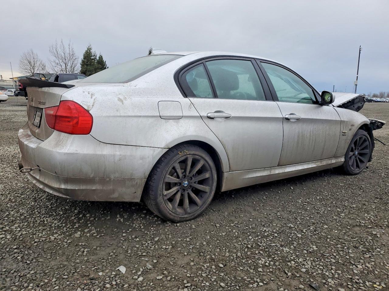 2011 BMW 3 SERIES