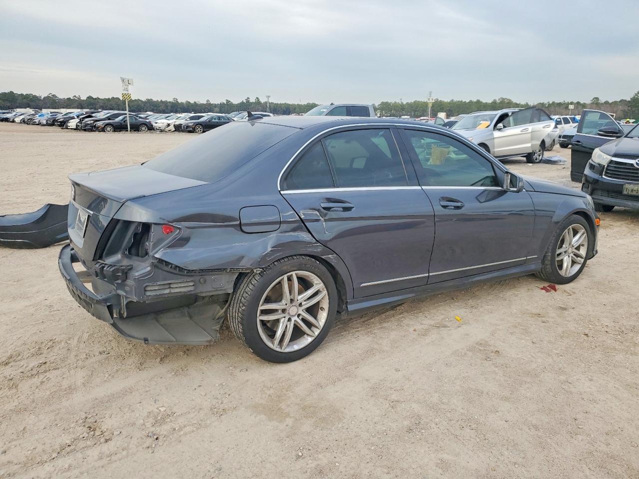 2014 MERCEDES-BENZ C-CLASS