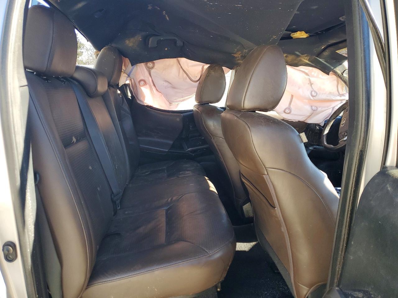 2016 TOYOTA TACOMA