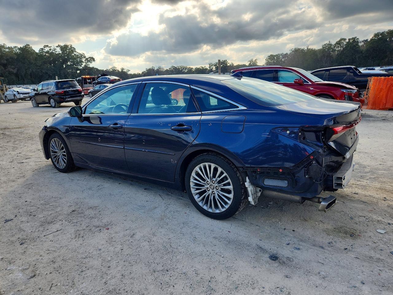2019 TOYOTA Avalon