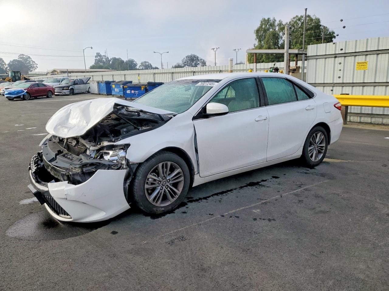 2016 TOYOTA CAMRY