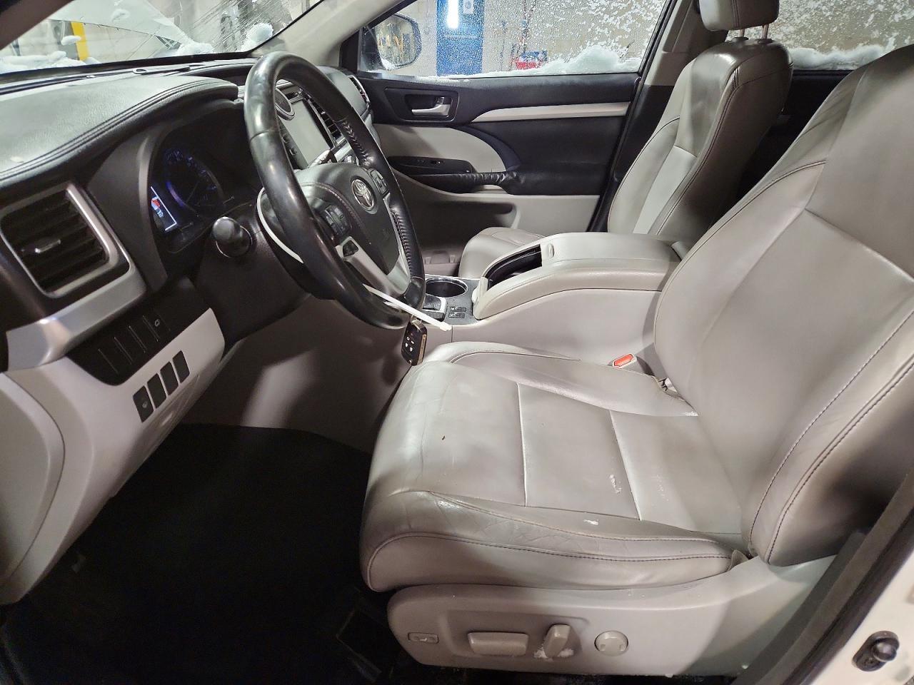 2015 TOYOTA HIGHLANDER