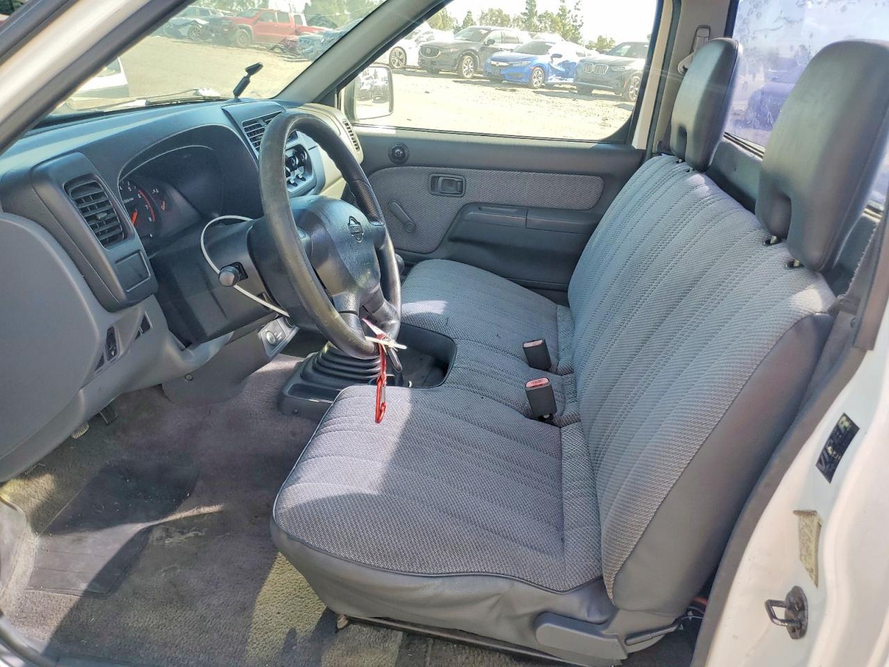 2001 NISSAN Frontier