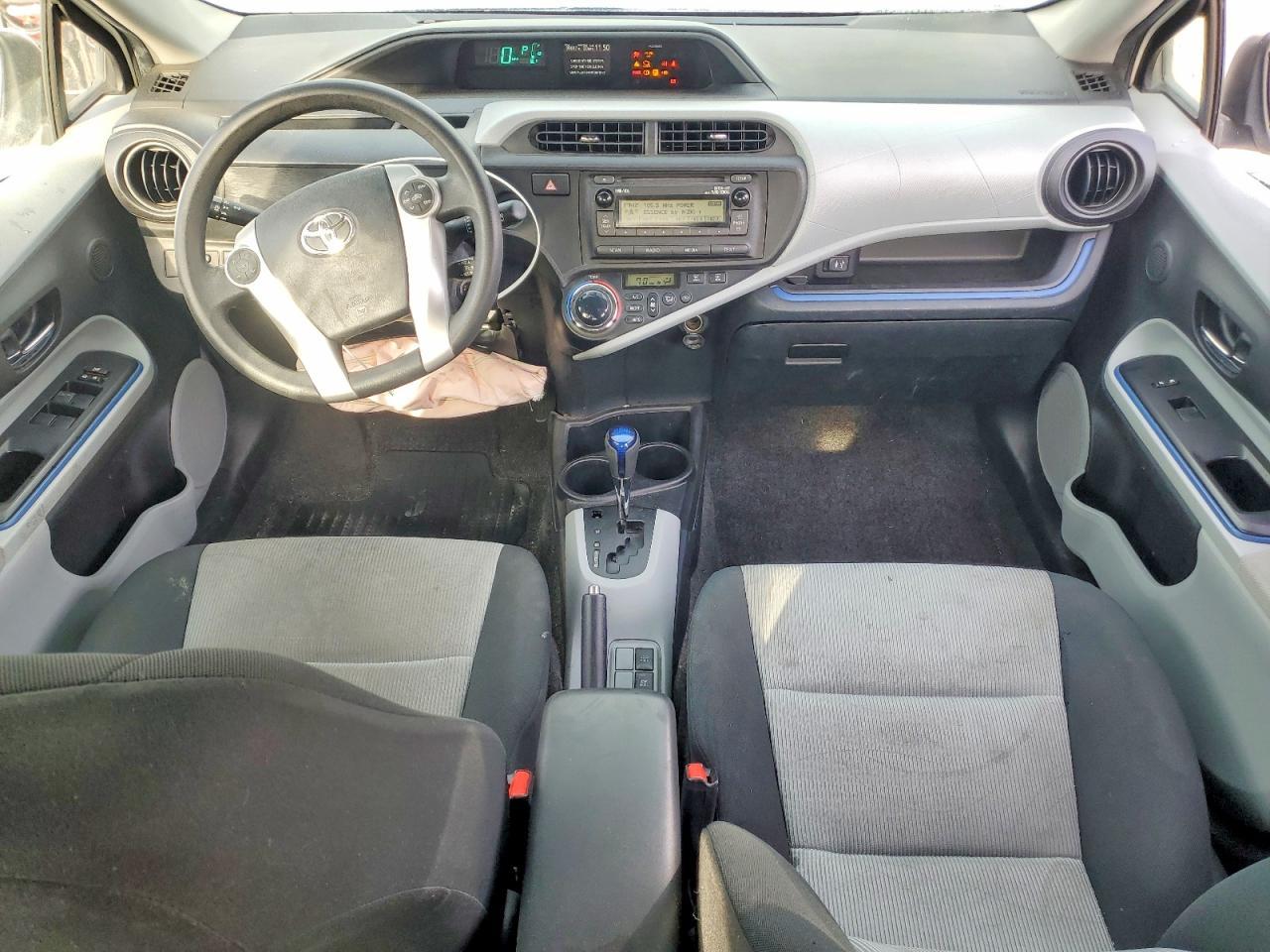 2012 TOYOTA Prius c