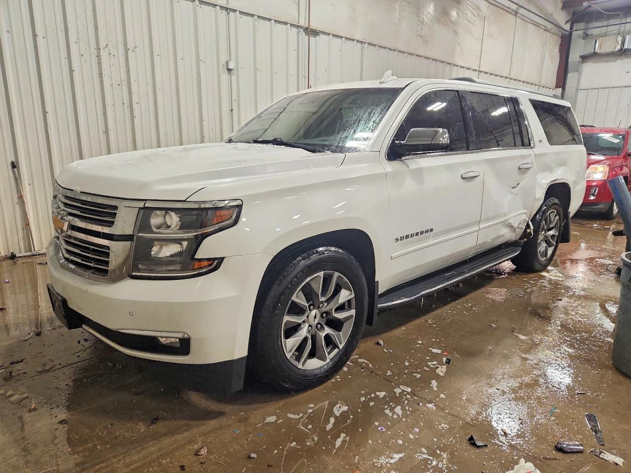 2016 CHEVROLET Suburban